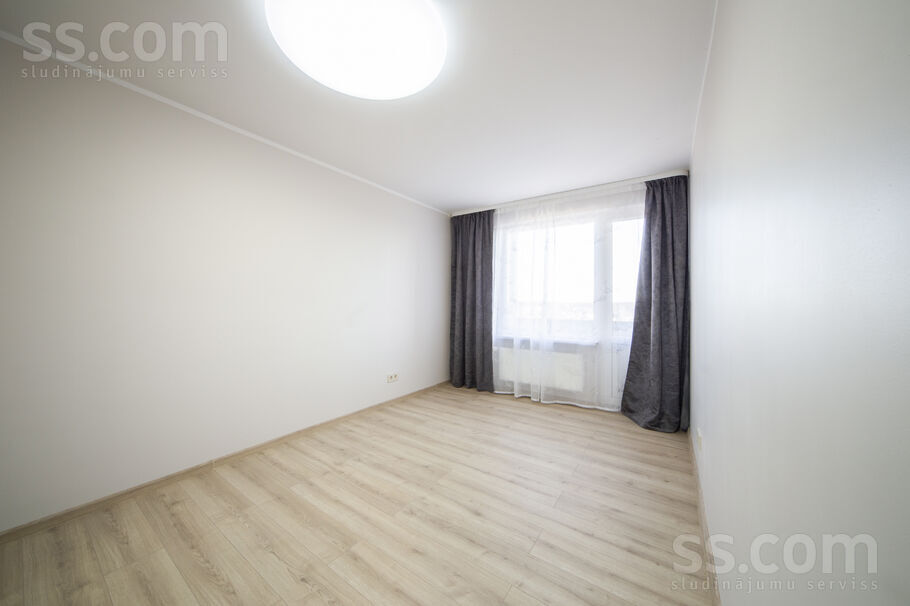 Viestura laukums 7, Viestura laukums, Valmiera un raj., Valmieras pag. — dzivoklis