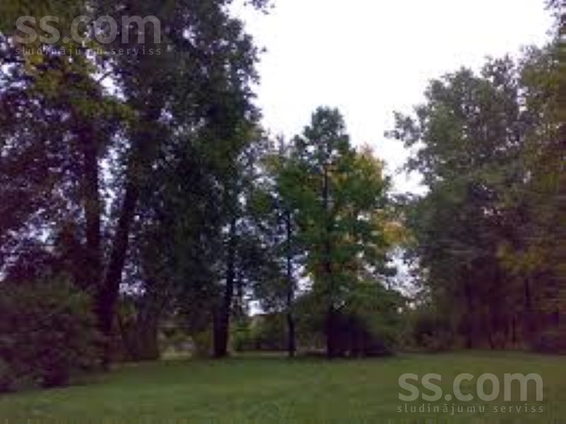 Vadakstes, Rīga — zeme