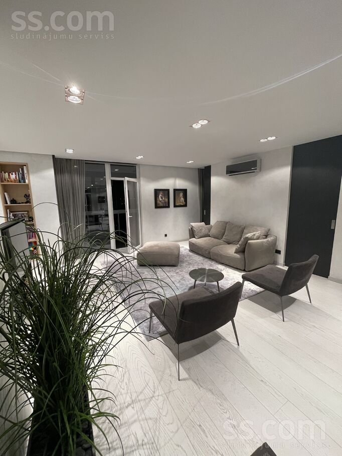 Zemgala gatve 80, Rīga — dzivoklis