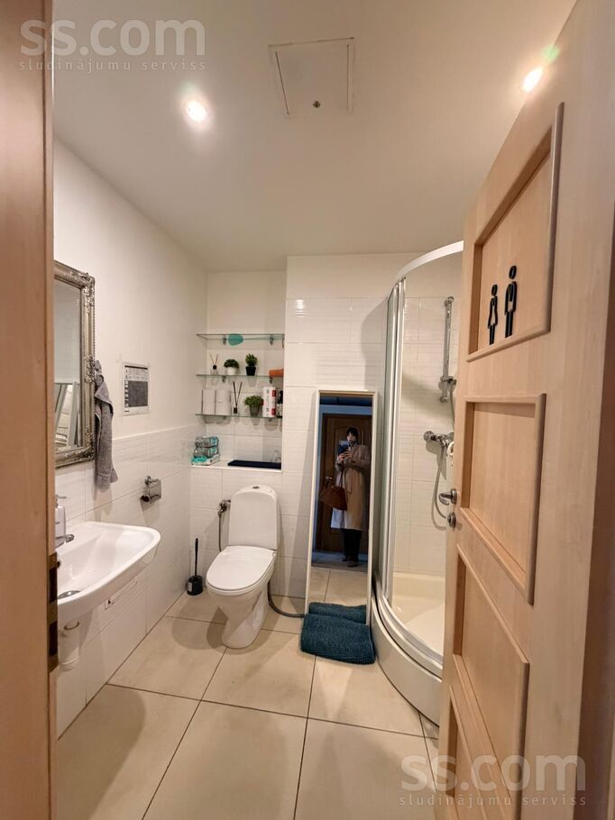 Brīvības gatve 386, Rīga, Jugla — telpa