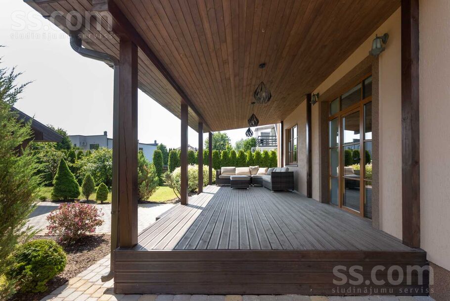 Rozu iela 10, Mārupe, Rīgas rajons, Mārupes pag. — maja