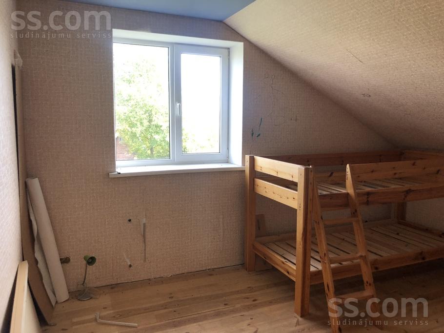 Tulpju iela 21, Rīgas rajons, Sigulda — maja