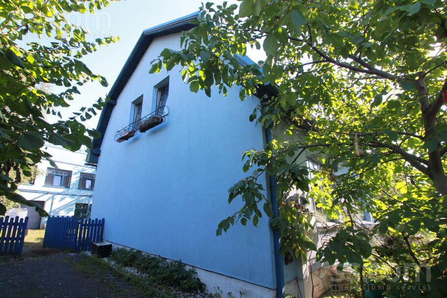 Dārzciema 17, Rīga — maja