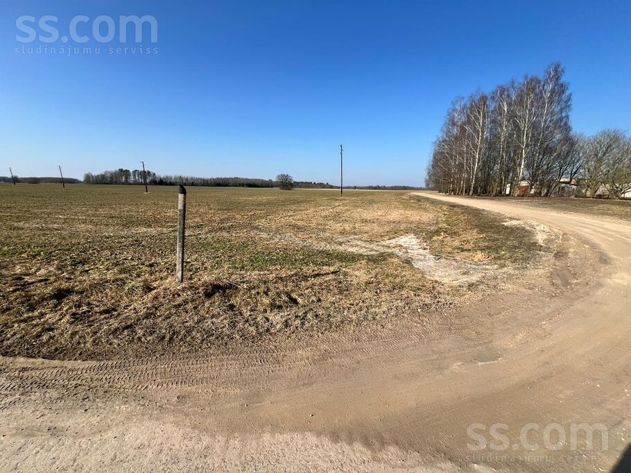 Pīkas; Audrupi, Iecava, Bauska un raj., Iecavas nov. — zeme