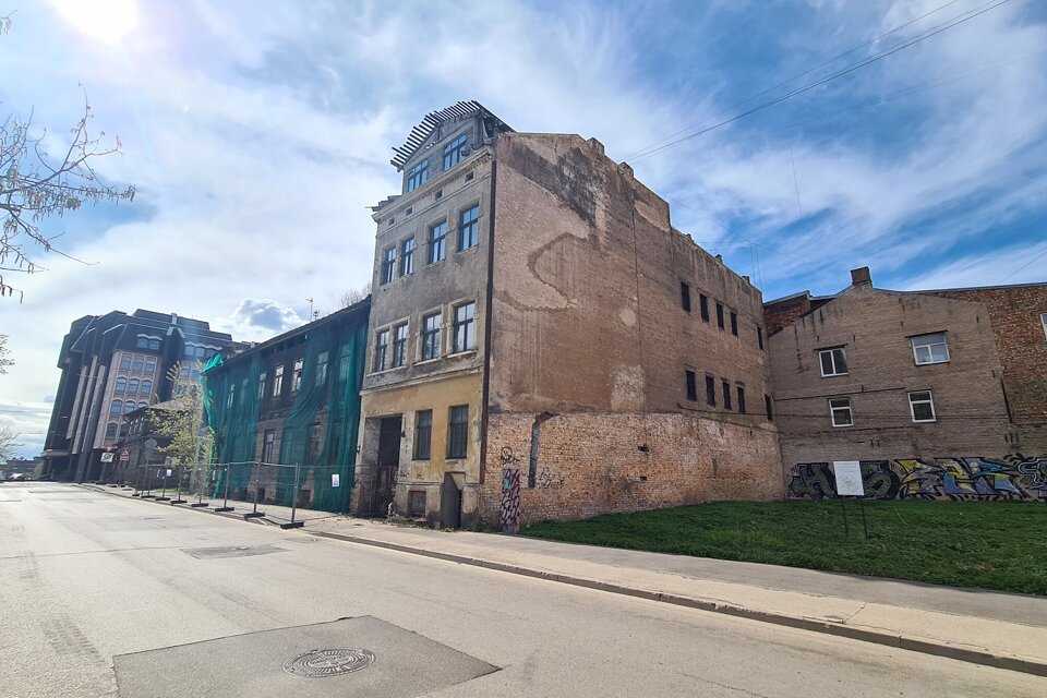 Dzirnavu iela 138, Rīga