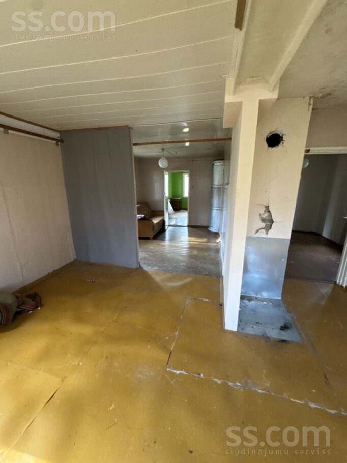 Ieviņās, Sēlija, Jēkabpils un raj., Sēlpils pag. — maja