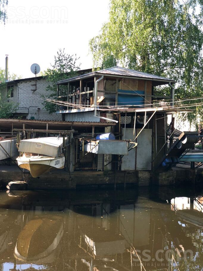Brīvības gatve 425, Rīga, Jugla — telpa