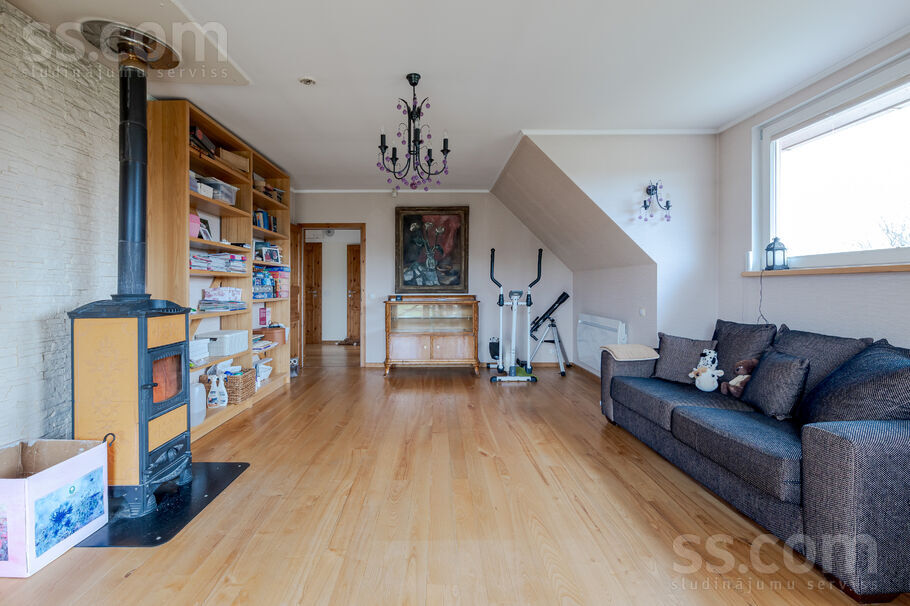 Saules iela, Klapkalnciems, Tukums un raj., Engures pag. — maja