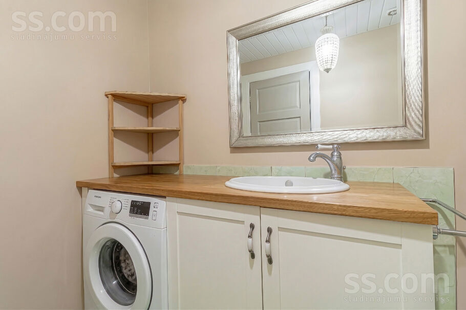 Zeļļu 13, Rīga — dzivoklis