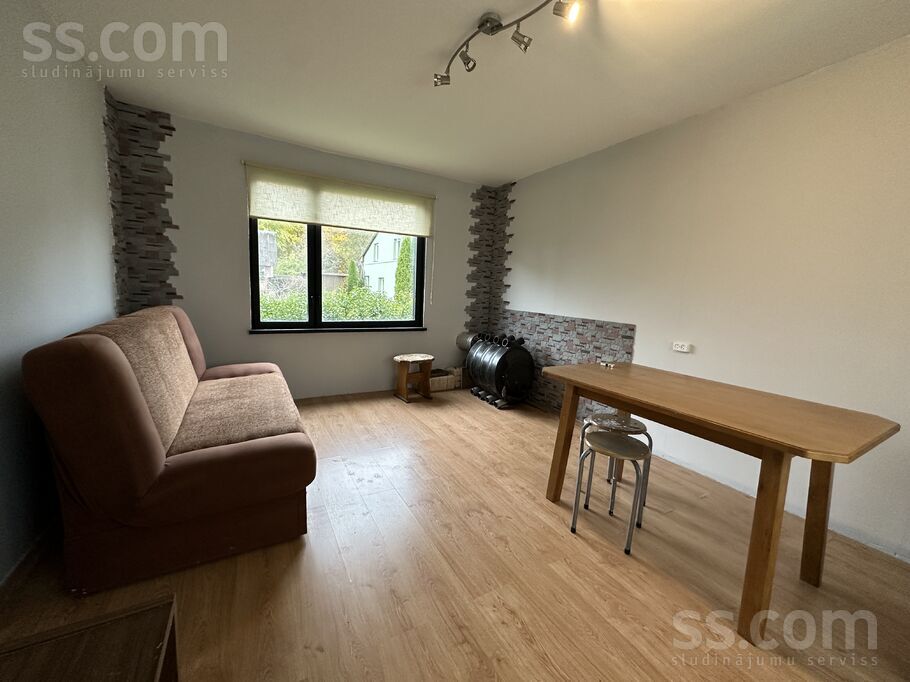 Urdziņa 73, Ogre un raj., Ogre — maja