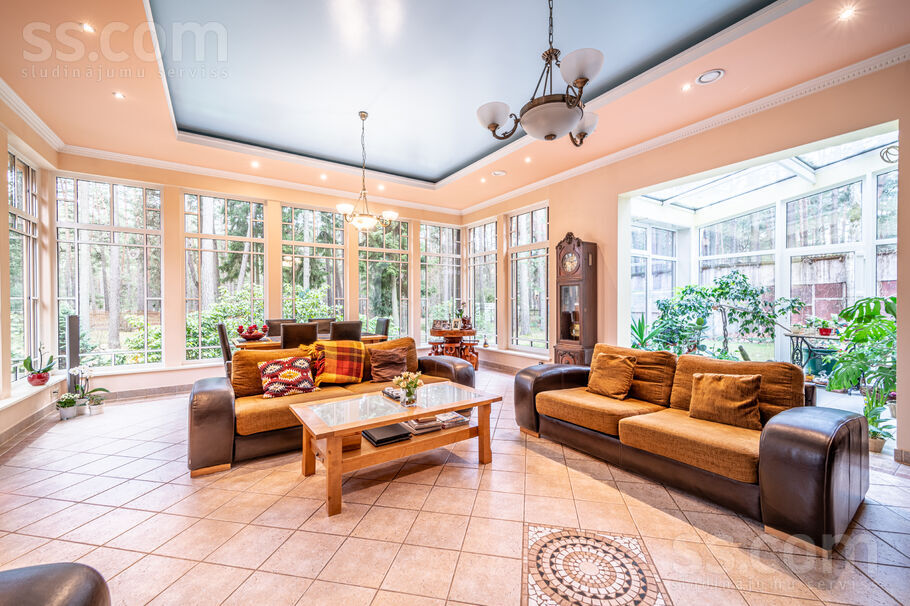 Edinburgas, Jūrmala — maja