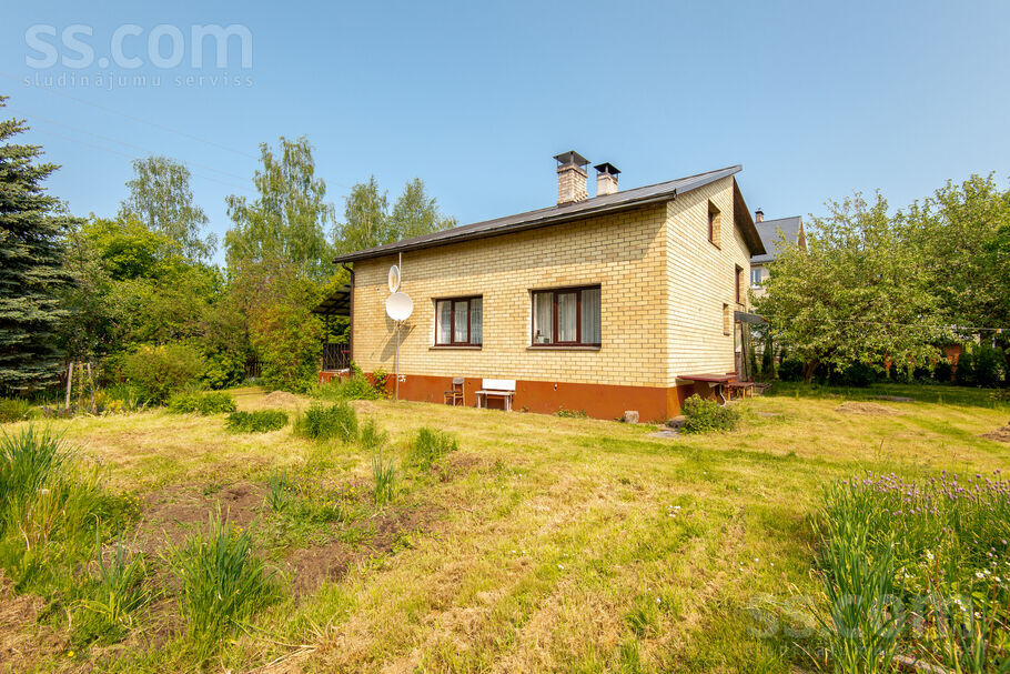 Celtnieku 24, Zvejniekciems, Rīgas rajons, Saulkrastu l. t. — maja