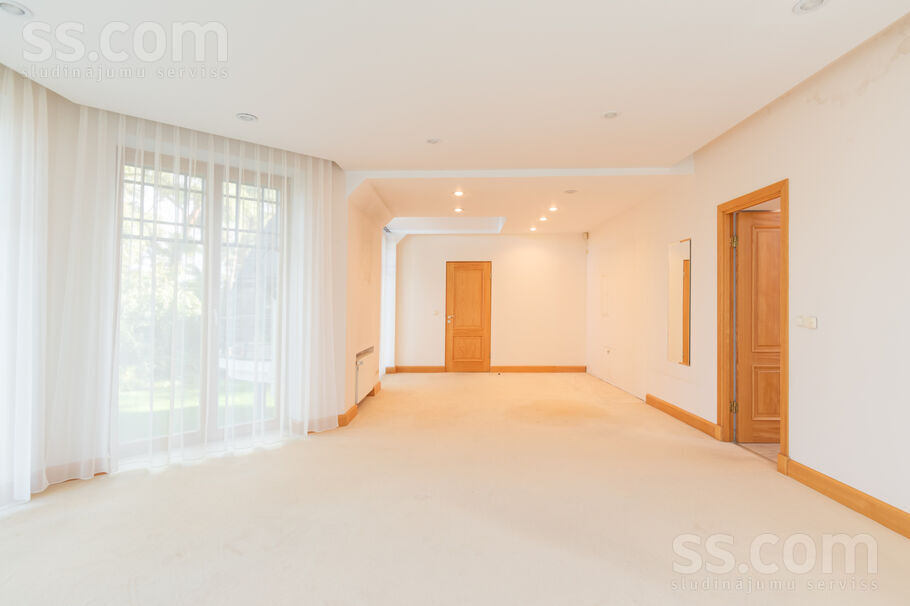 Parka iela 2, Jūrmala — maja