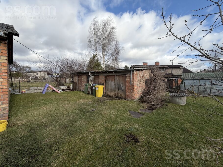 Smislu 19, Jelgava un raj., Jelgava — maja