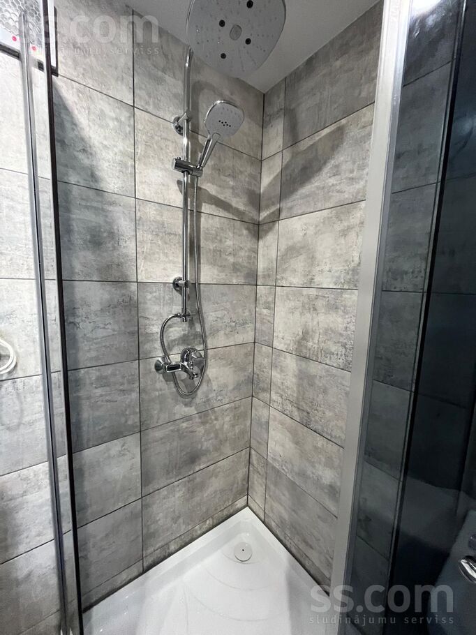 Zaļenieku 22, Rīga — dzivoklis