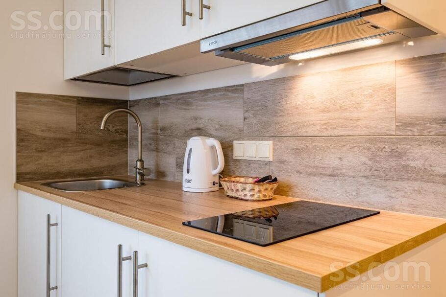 Zolitūdes 54, Rīga — maja