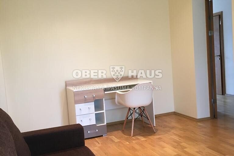 Zaļā iela 3, Jūrmala