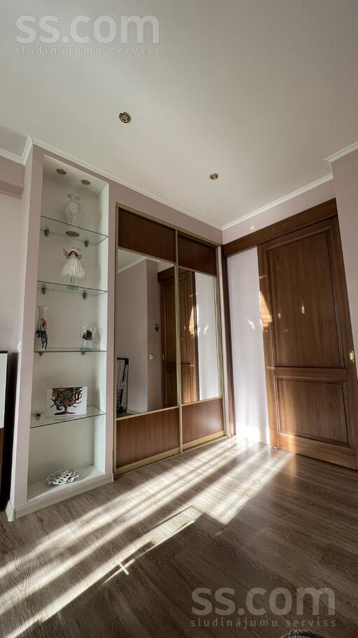 Apuzes 53, Rīga — dzivoklis