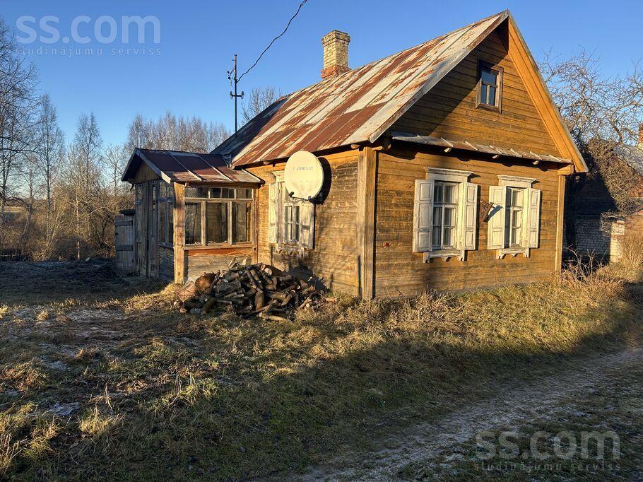 Tilti, Daugavpils un raj., Daugavpils — maja