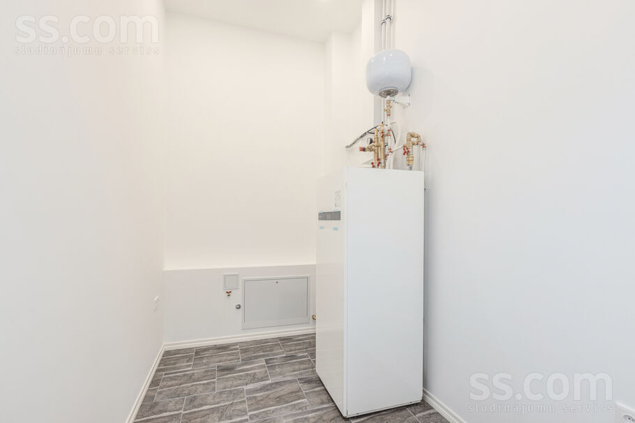 Rītausmas iela 1, Mārupe, Rīgas rajons, Mārupes pag. — maja