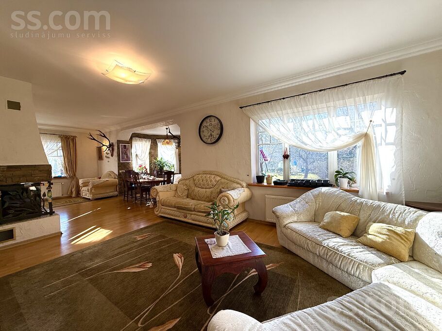 Planīcas 13, Rīga — maja