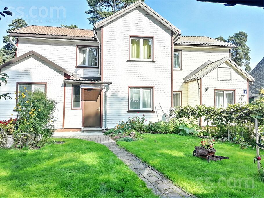 Cesu 9, Jūrmala — maja