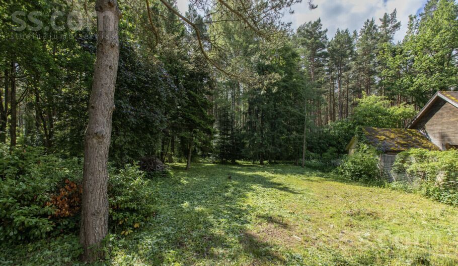 Brūkleņu iela 2, Jūrmala — zeme