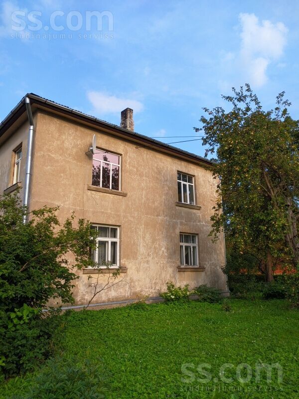 Pleskavas iela 3, Valmiera un raj., Valmiera — dzivoklis