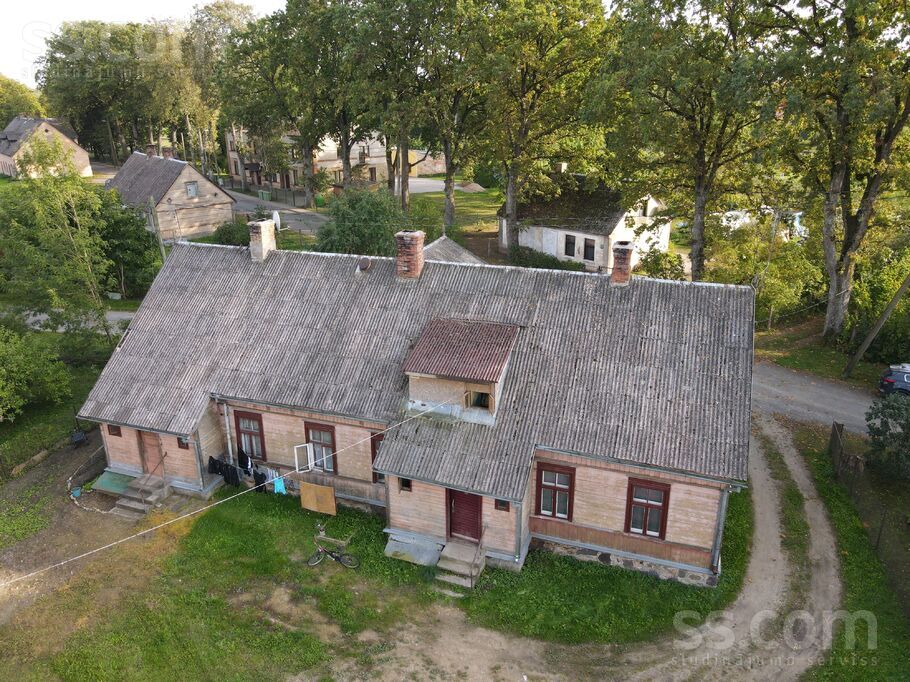 Parka iela 13, Dobele un raj., Auce — maja