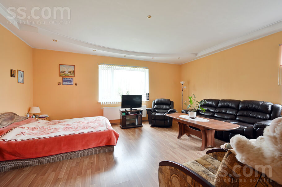 Miezītes ceļš 70b, Jelgava un raj., Jelgava — maja