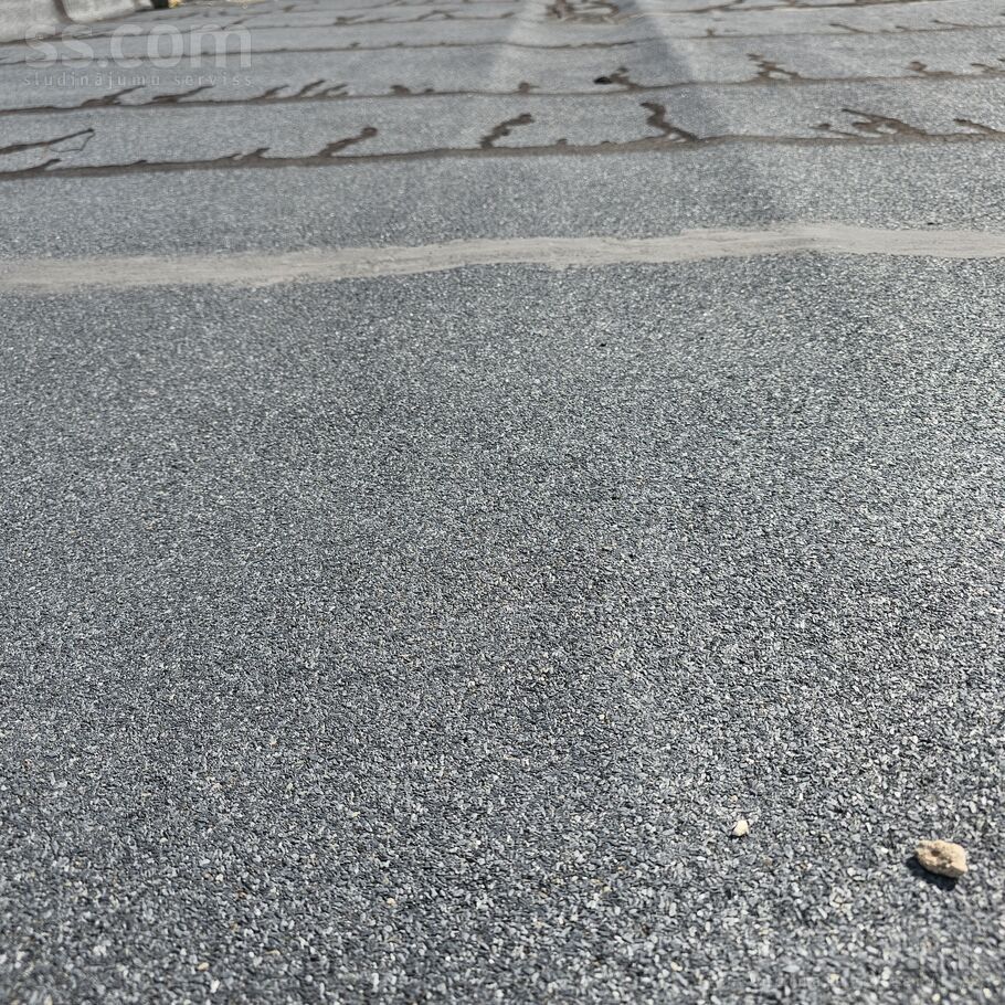 Garāžas, Jumprava, Ogre un raj., Jumpravas pag. — telpa