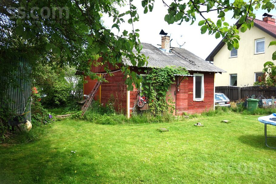 Doles dārzs 69, Dole, Rīgas rajons, Salaspils l. t. — maja