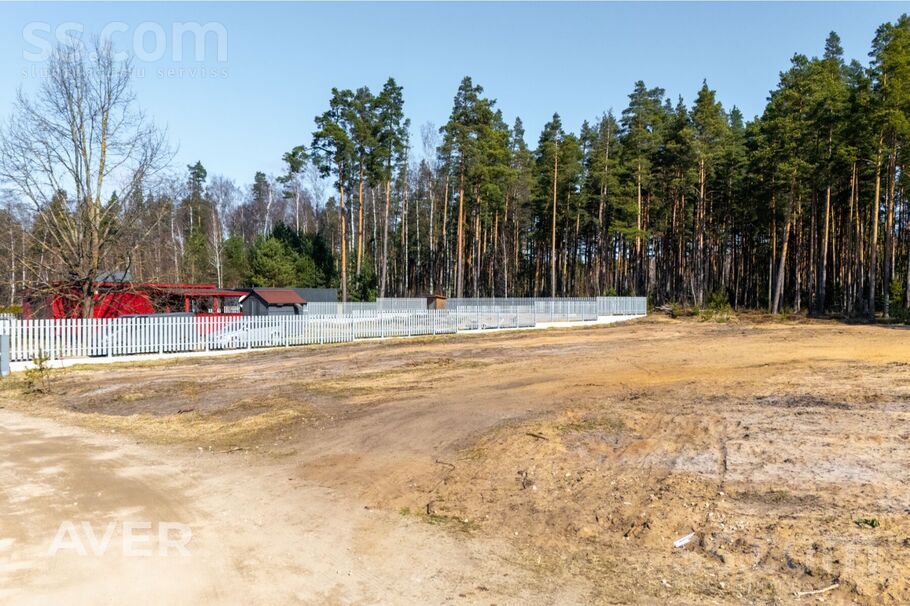 Diānas iela 2/4, Mežezeri, Rīgas rajons, Salaspils l. t. — zeme