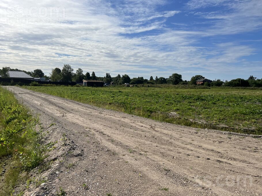 Cimdenieki, Liepāja un raj., Grobiņas pag. — zeme