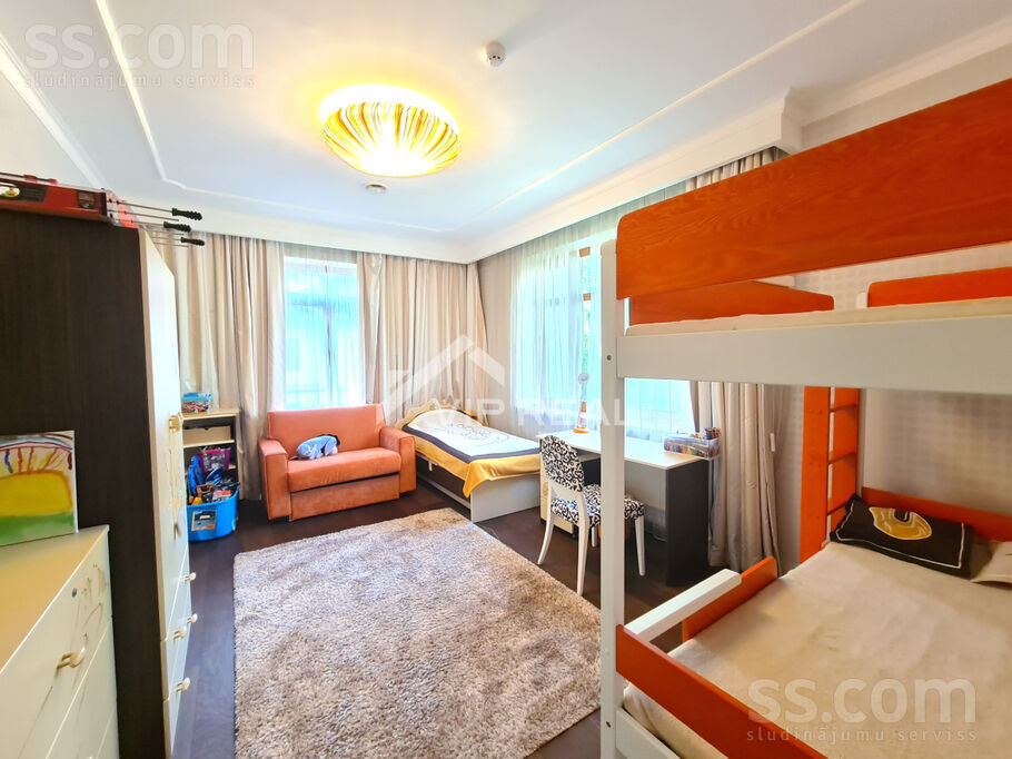 Madonas, Jūrmala — maja