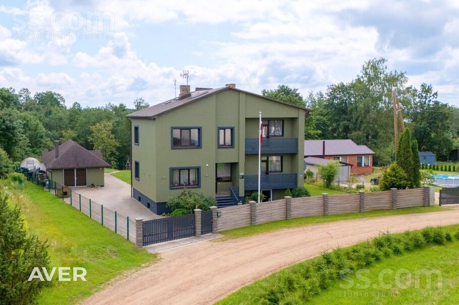 Lakstīgalu iela 32, Skrīveri, Aizkraukle un raj., Skrīveru pag. — maja