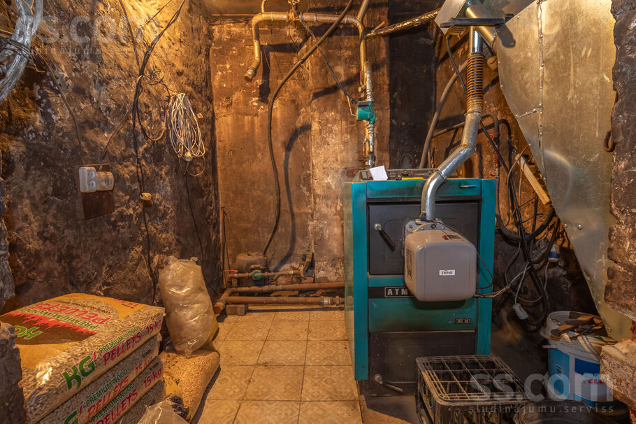 Burtnieki, Ventspils un raj., Tārgales pag. — vienseta