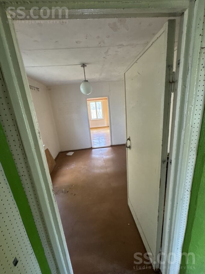 Ieviņās, Sēlija, Jēkabpils un raj., Sēlpils pag. — maja