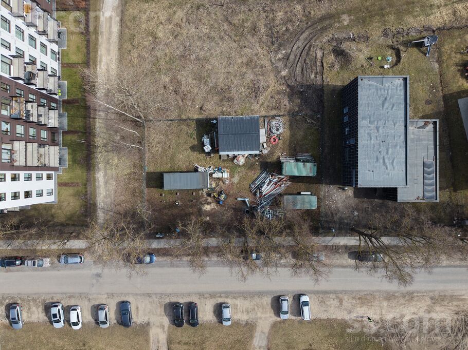 Trasuna 29, Rīga — zeme