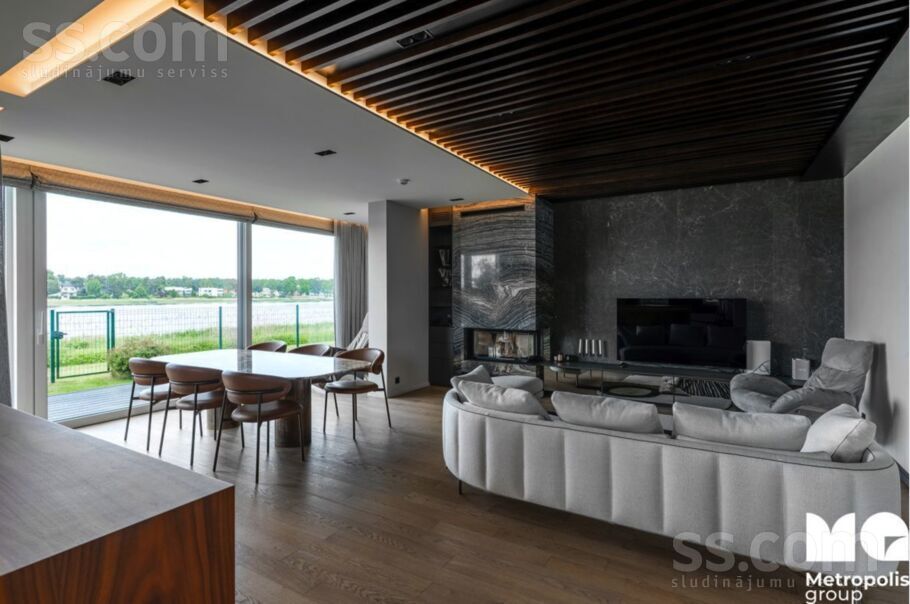 Laipu iela 2, Jūrmala — maja