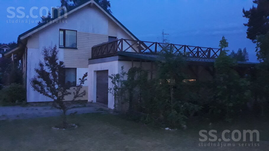 Latgales 12, Rīga — maja