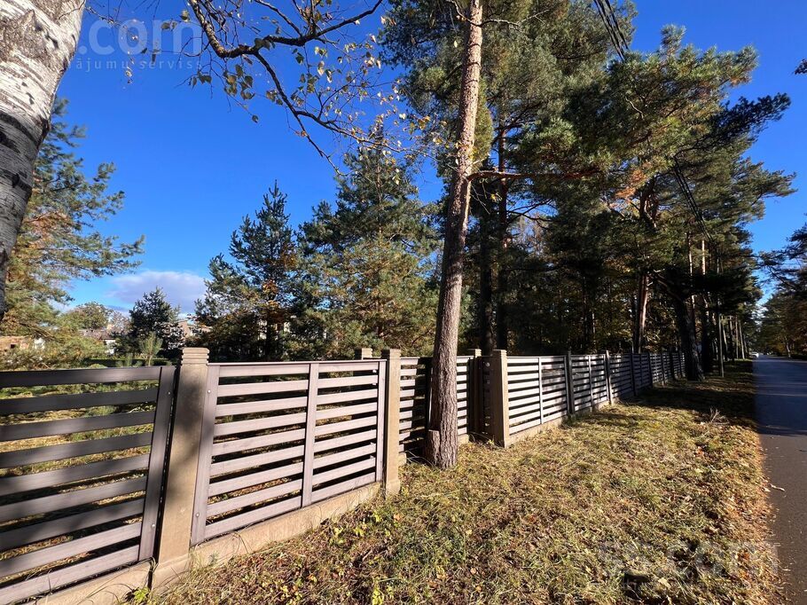 Viņķu iela 10a, Jūrmala — zeme