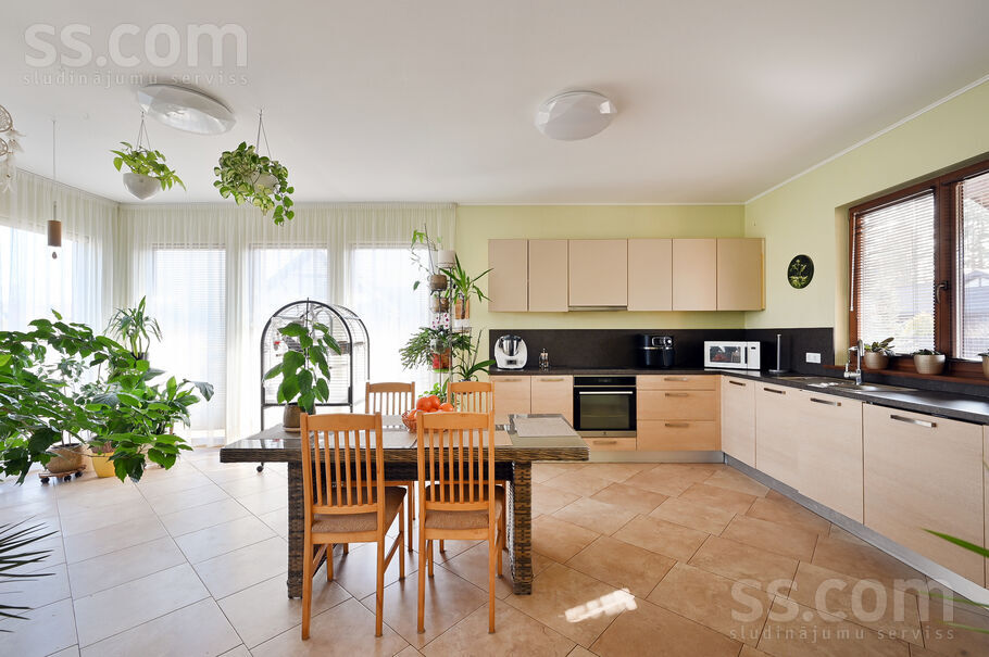 Drēzdnes iela 4, Pikalne, Rīgas rajons, Salaspils l. t. — maja