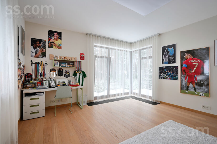 Katrinas 8, Baltezers, Rīgas rajons, Garkalnes nov. — maja