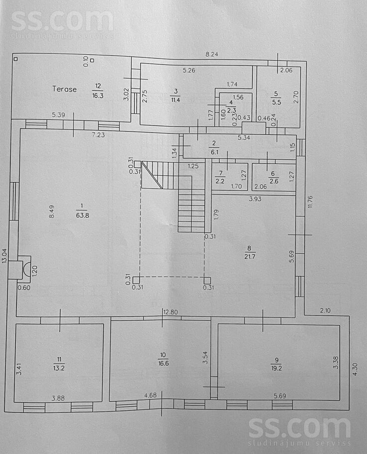 Omnibusa iela 8b, Jūrmala — maja