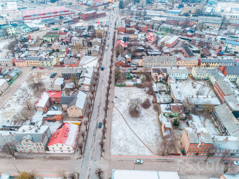 Raiņa 38/40, Liepāja un raj., Liepāja — zeme