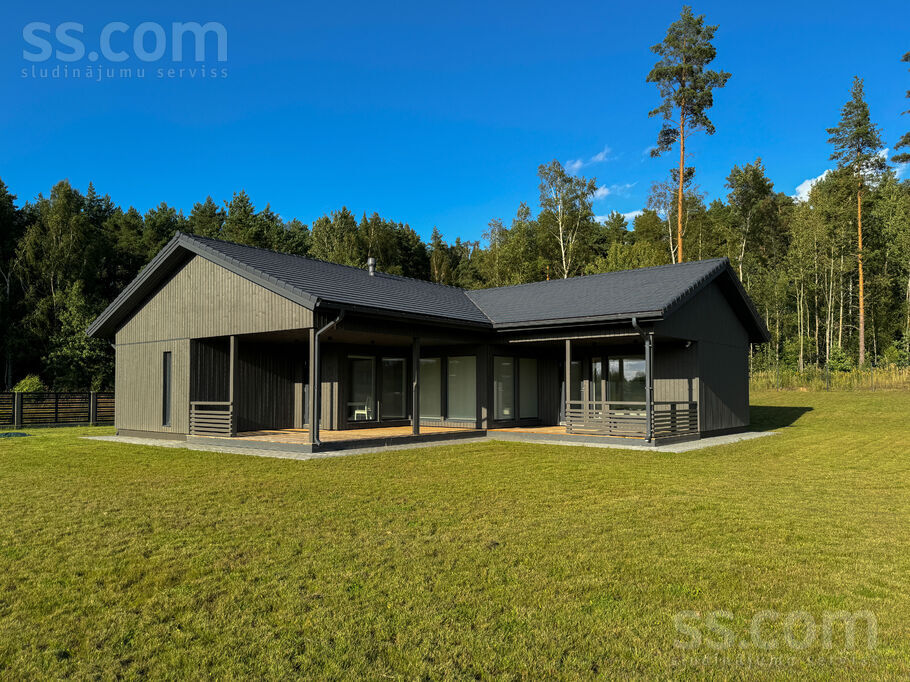 Krāču 6, Sēbruciems, Rīgas rajons, Babītes pag. — maja