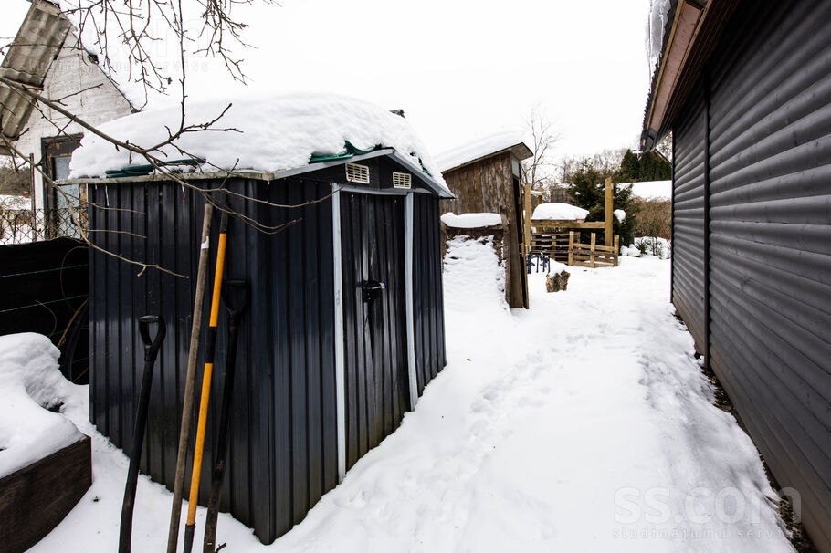 Upmalas iela 25, Jeņči, Rīgas rajons, Ķekavas pag. — maja