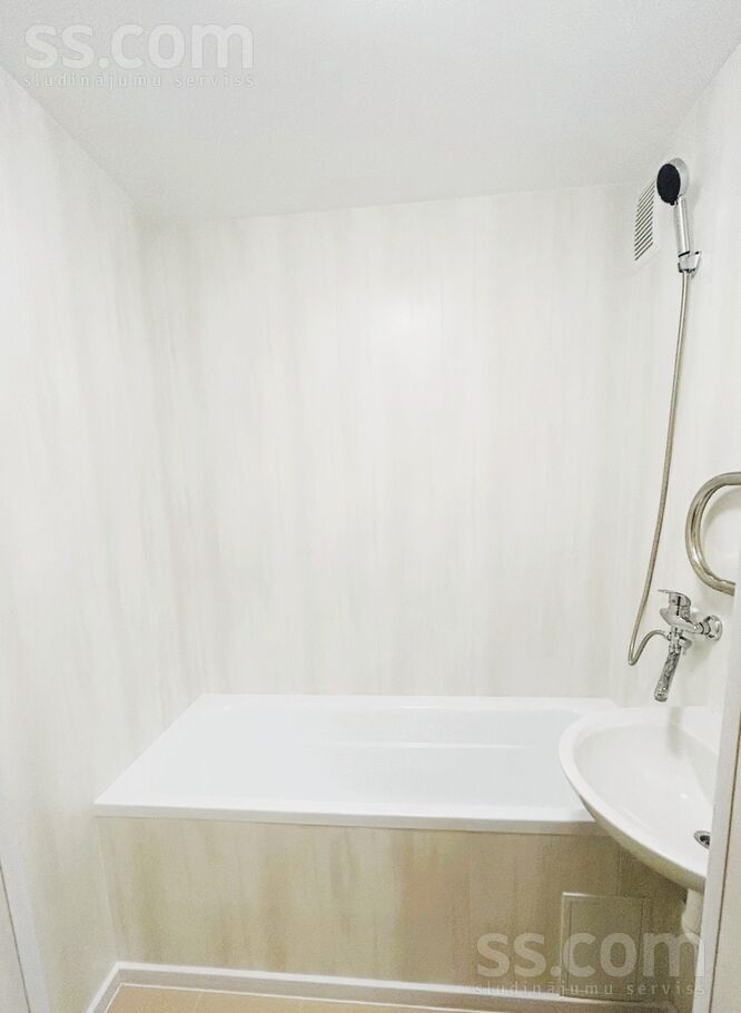 Rojas 3, Liepāja un raj., Liepāja — dzivoklis