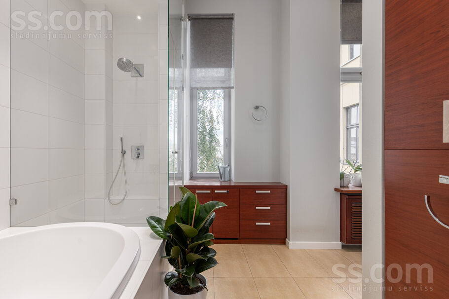 Strēlnieku 9, Rīga — dzivoklis